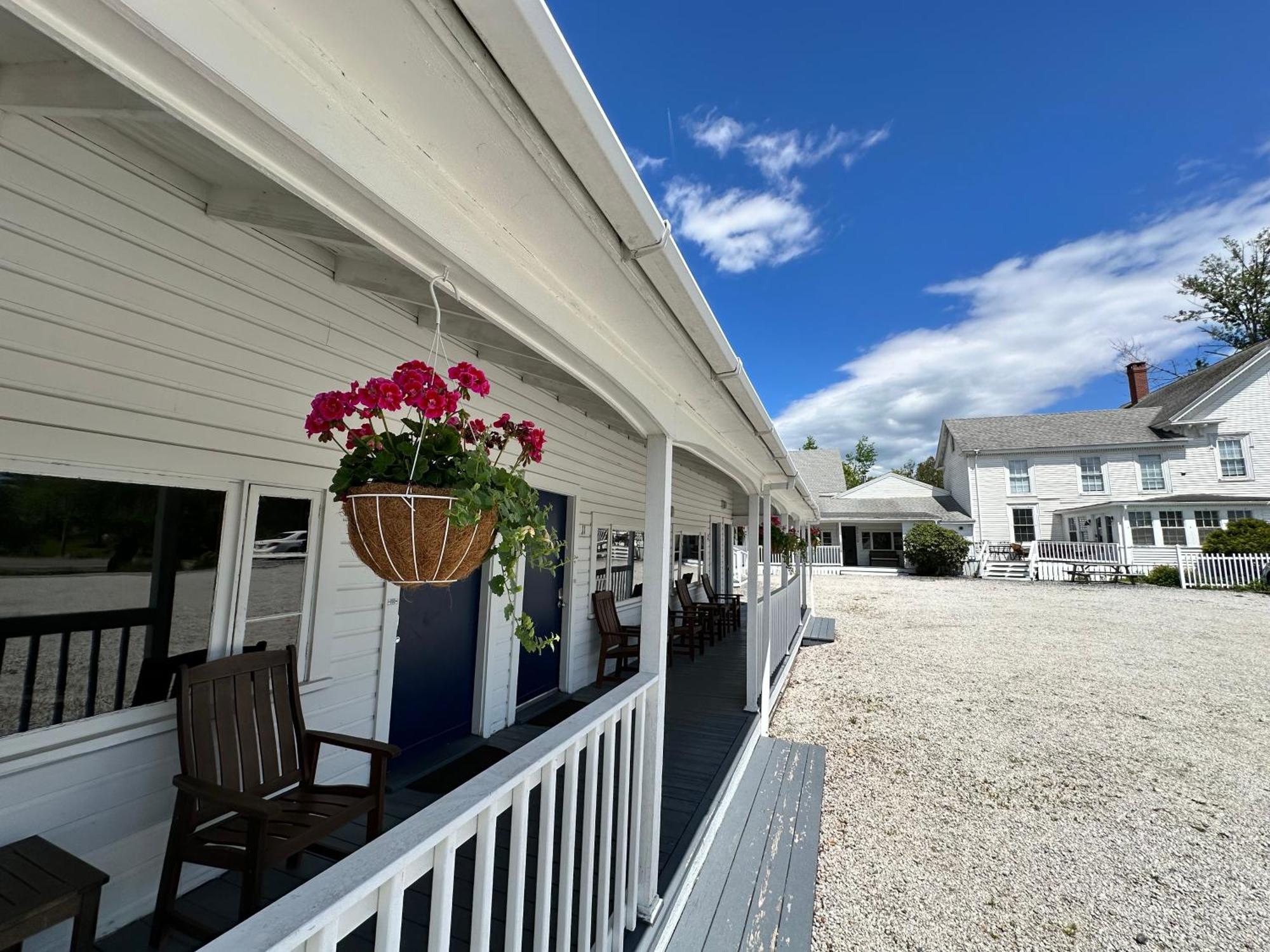 Yardarm Motel Searsport Exterior photo