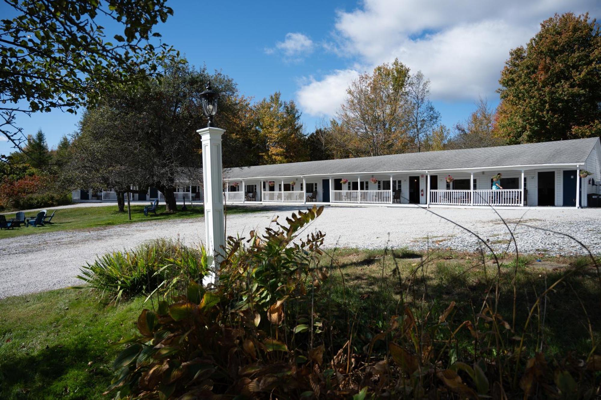 Yardarm Motel Searsport Exterior photo