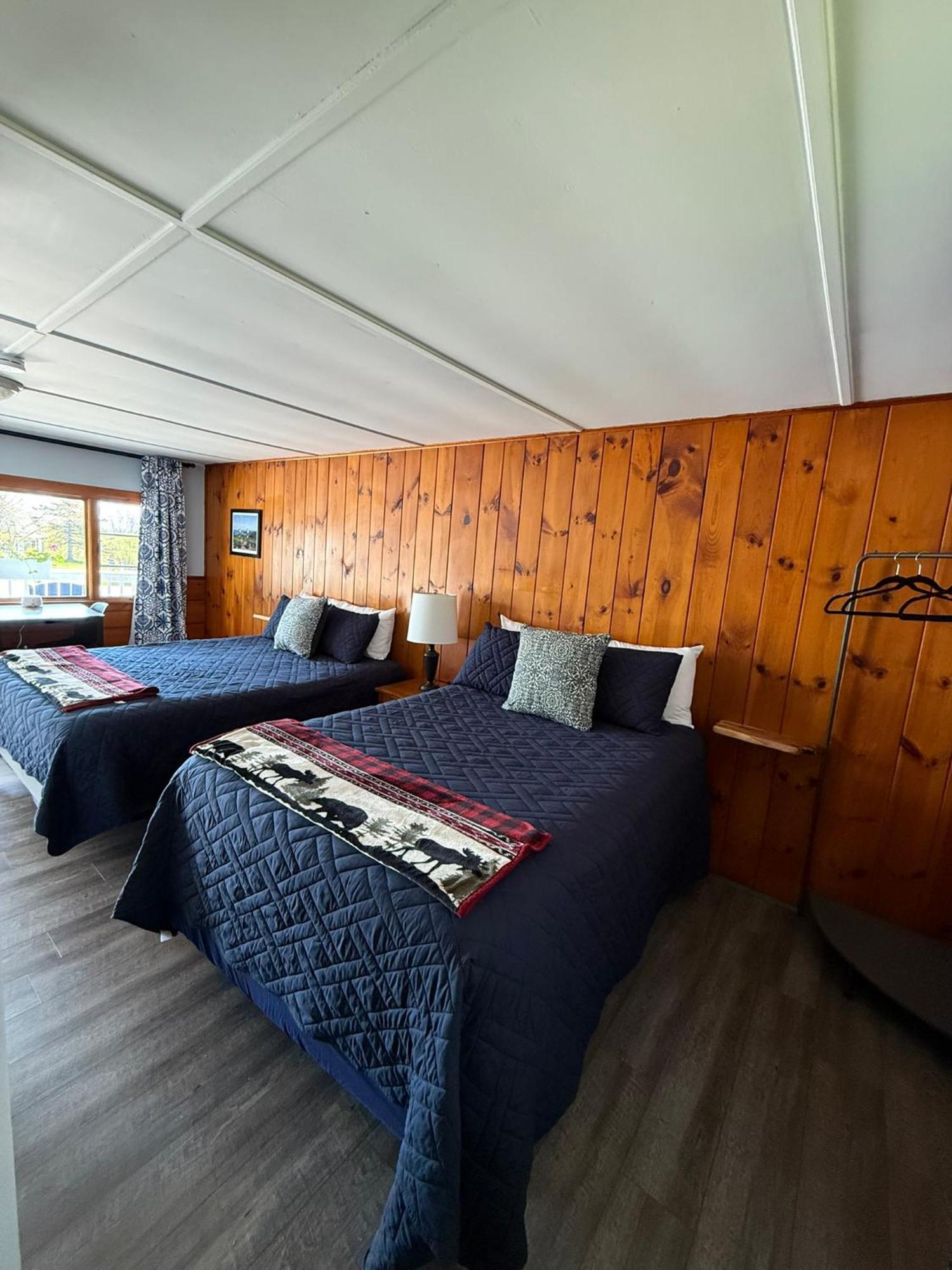 Yardarm Motel Searsport Exterior photo