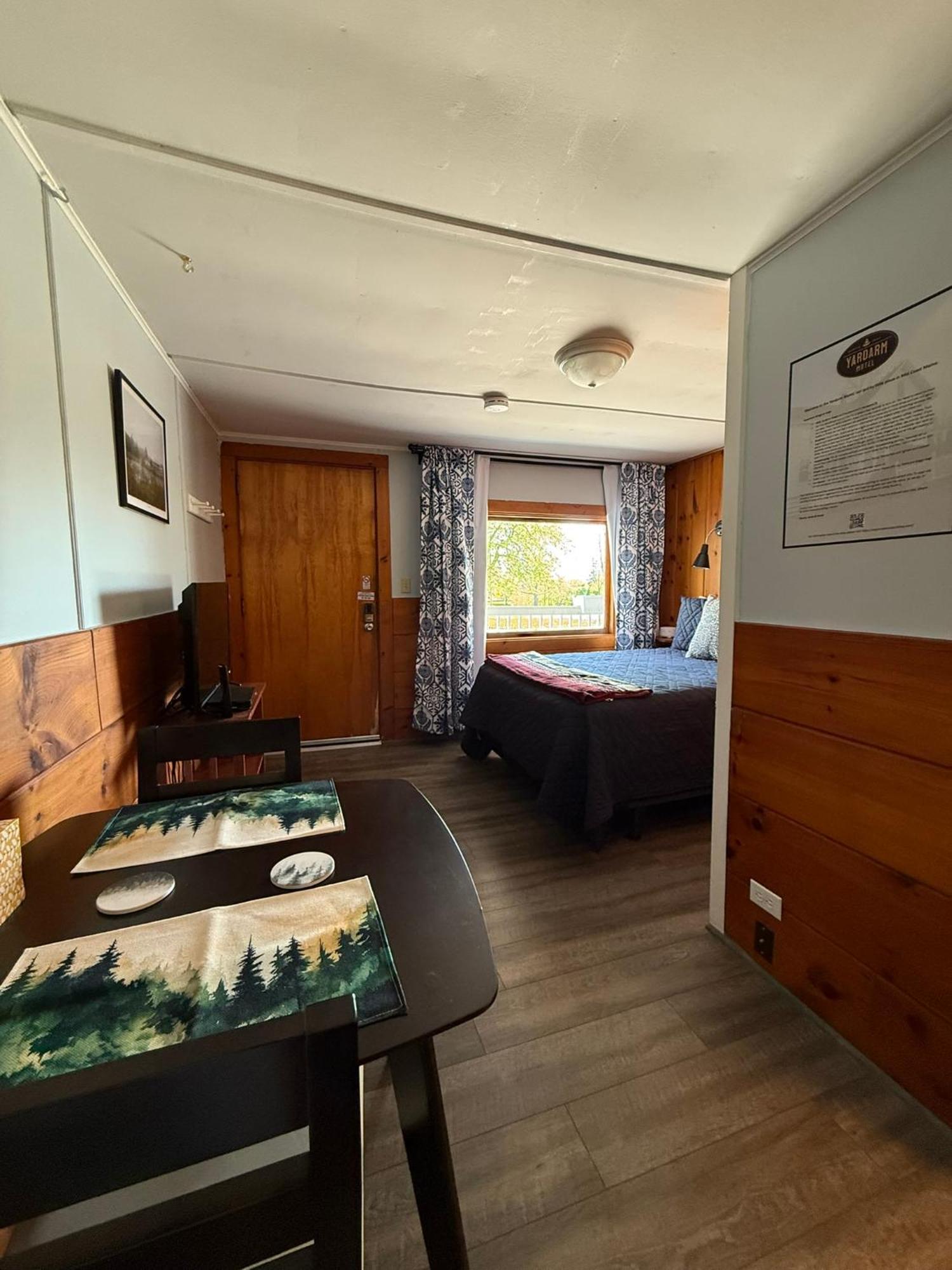 Yardarm Motel Searsport Exterior photo