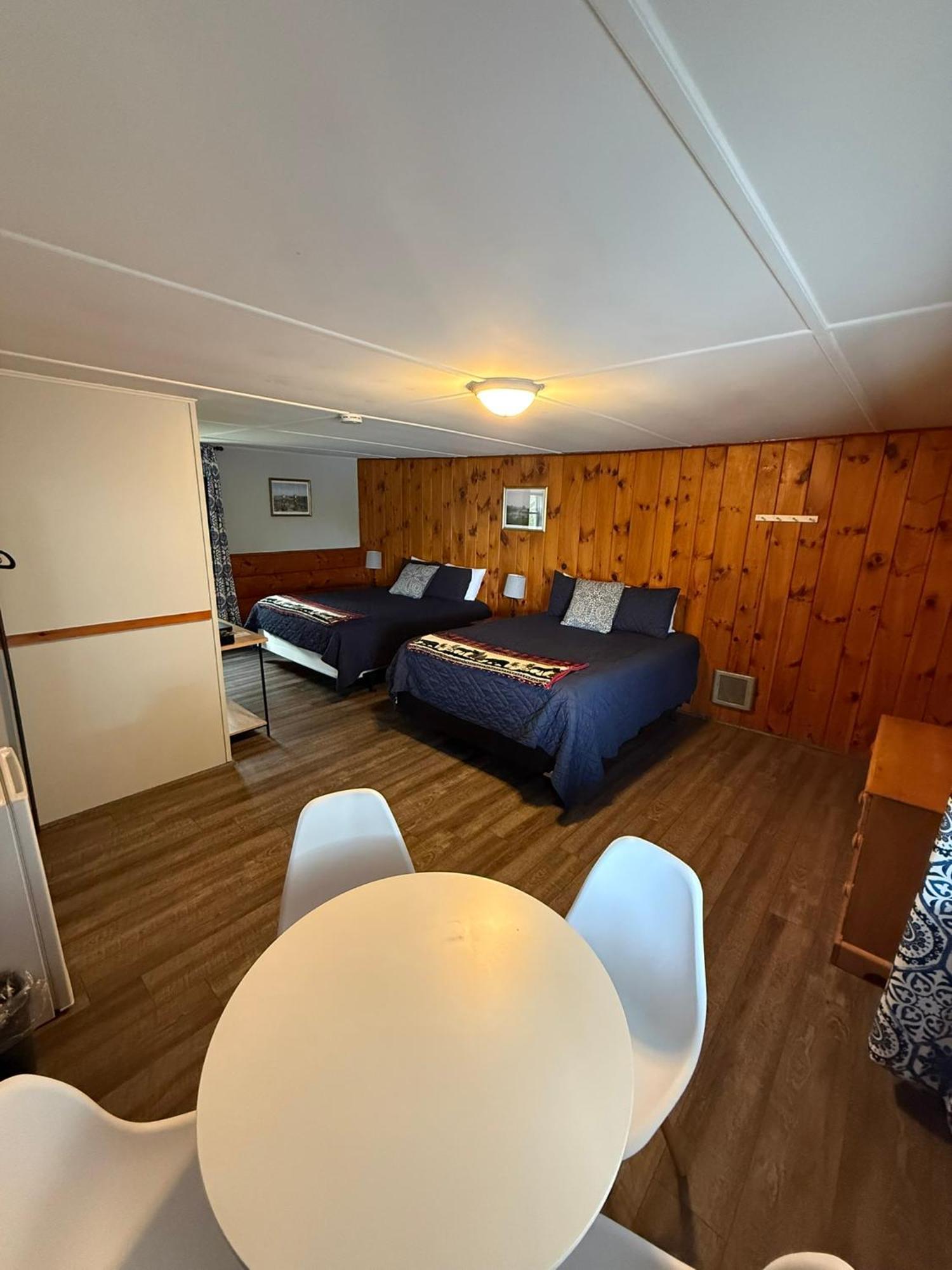 Yardarm Motel Searsport Exterior photo