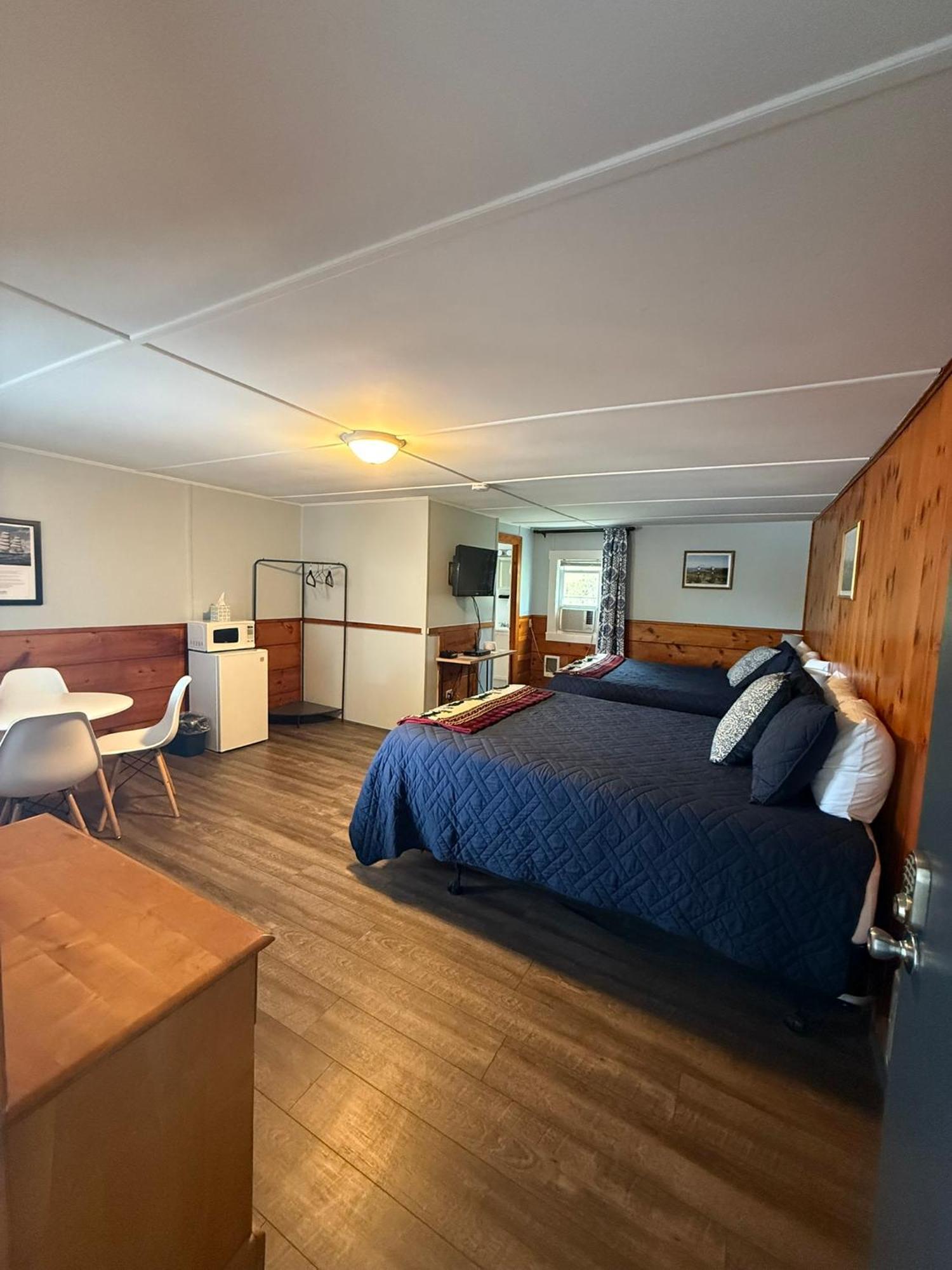 Yardarm Motel Searsport Exterior photo